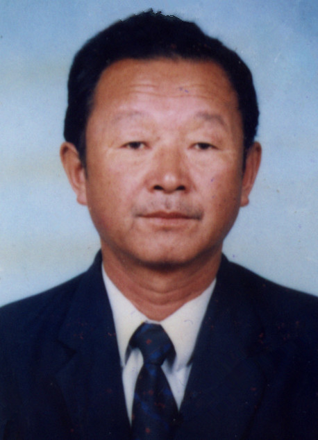 石浚智