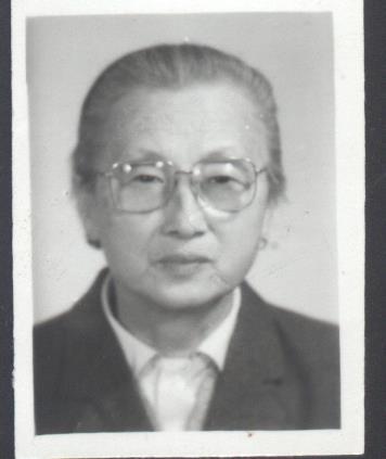 张凤英