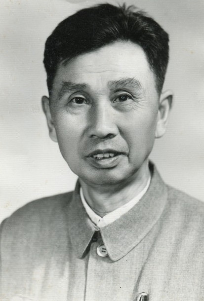 邹本渊