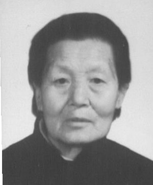 王宝英